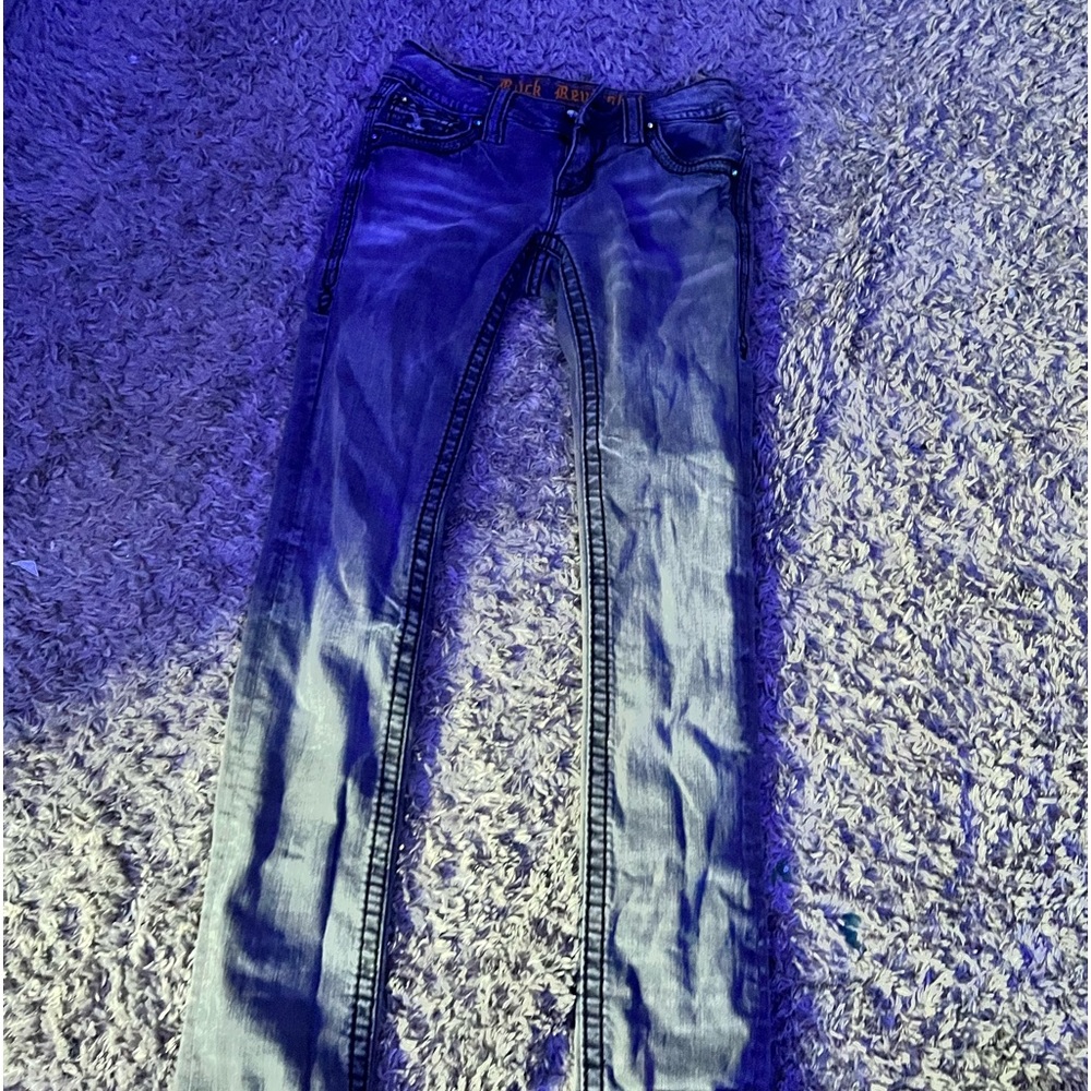 Designer rock reveal jeans